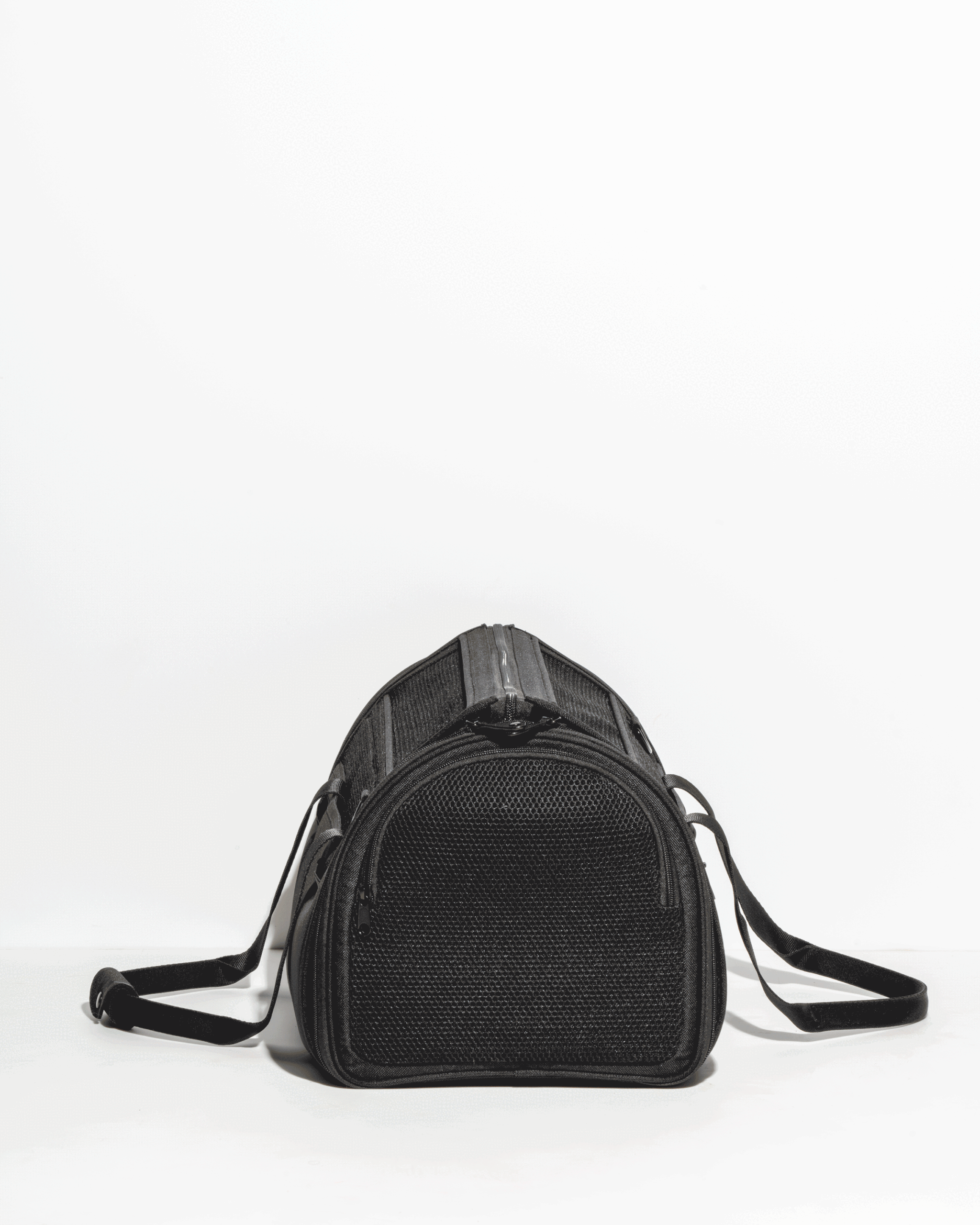 Travel Carrier - Image 8
